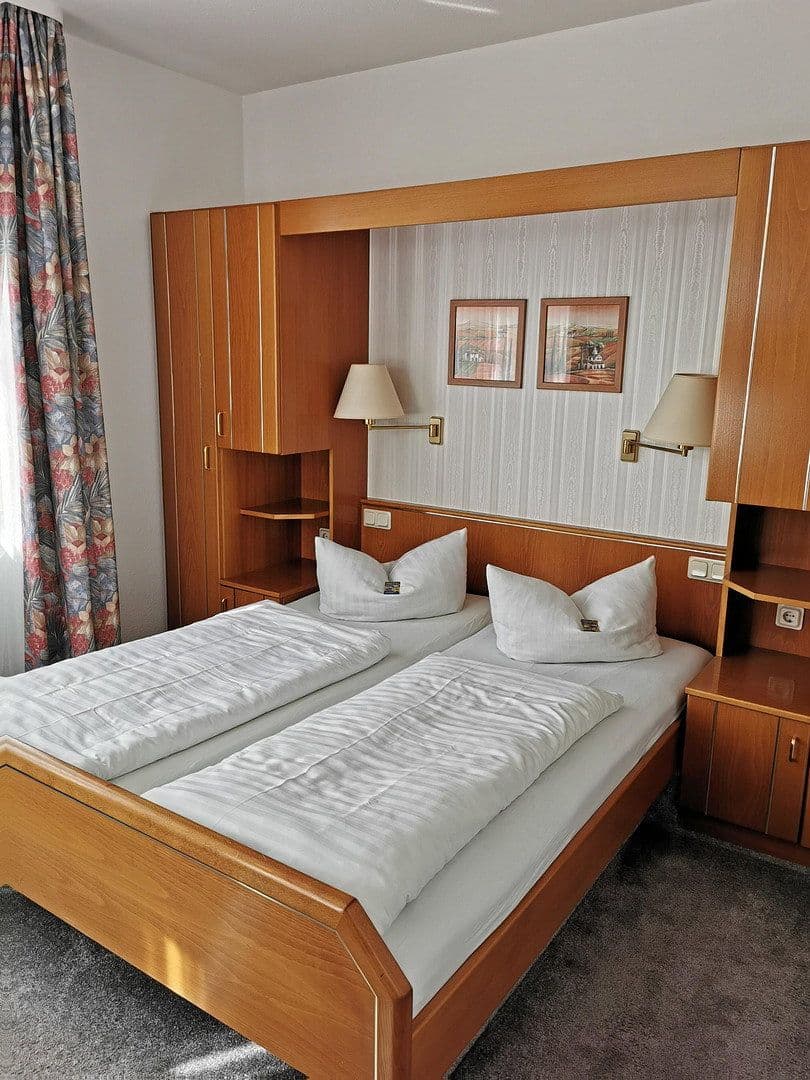 Prodej nebytového prostoru 1.960 m², Dingelstädter Str. 43, Heilbad Heiligenstadt, Durynsko Prodej nebytového prostoru 1.960 m², Dingelstädter Str. 43, Heilbad Heiligenstadt, Durynsko
