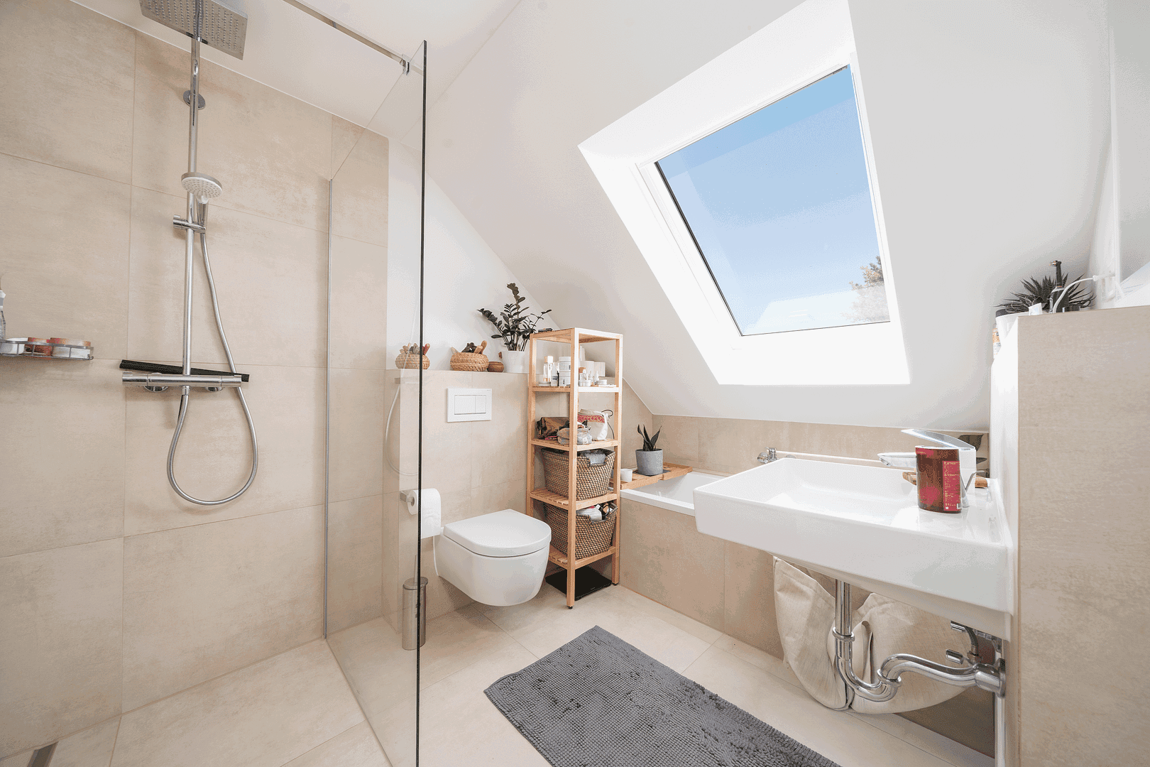 Prodej domu 149 m², pozemek 180 m², Erlangen, Bavorsko Prodej domu 149 m², pozemek 180 m², Erlangen, Bavorsko