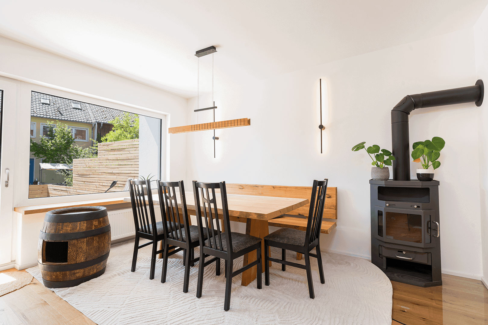 Prodej domu 149 m², pozemek 180 m², Erlangen, Bavorsko Prodej domu 149 m², pozemek 180 m², Erlangen, Bavorsko