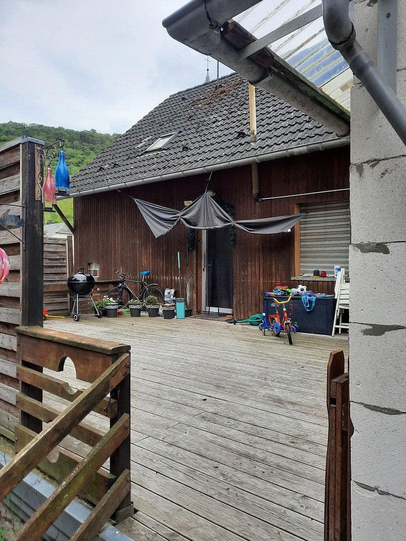 Pronájem bytu 4+1 100 m², Rheingoldstraße 146, Oberdiebach, Porýní-Falc Pronájem bytu 4+1 100 m², Rheingoldstraße 146, Oberdiebach, Porýní-Falc