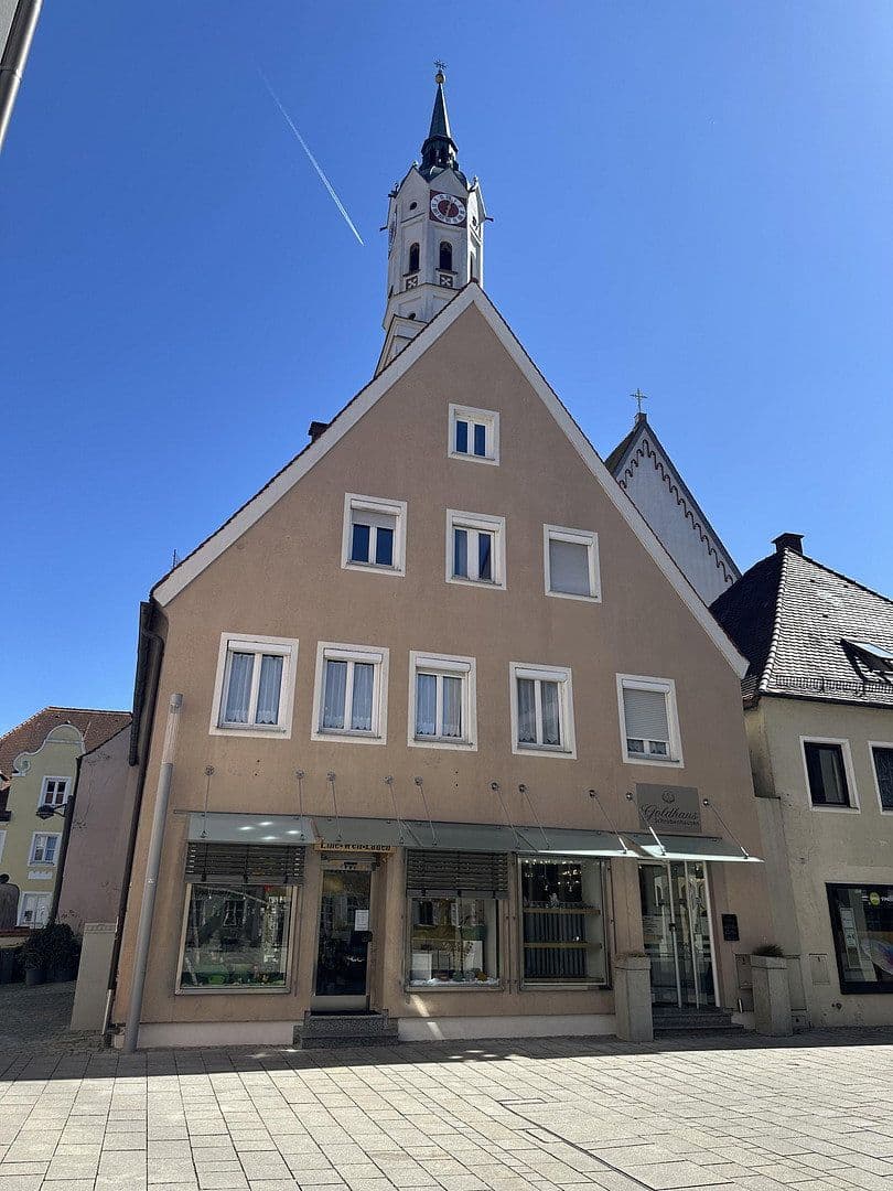 Prodej domu 340 m², pozemek 176 m², Schrobenhausen, Bavorsko Prodej domu 340 m², pozemek 176 m², Schrobenhausen, Bavorsko