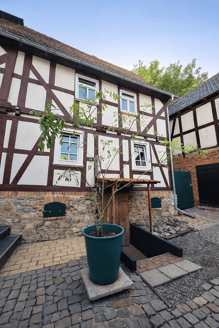 Prodej domu 180 m², pozemek 602 m², Lohra, Hessen Prodej domu 180 m², pozemek 602 m², Lohra, Hessen
