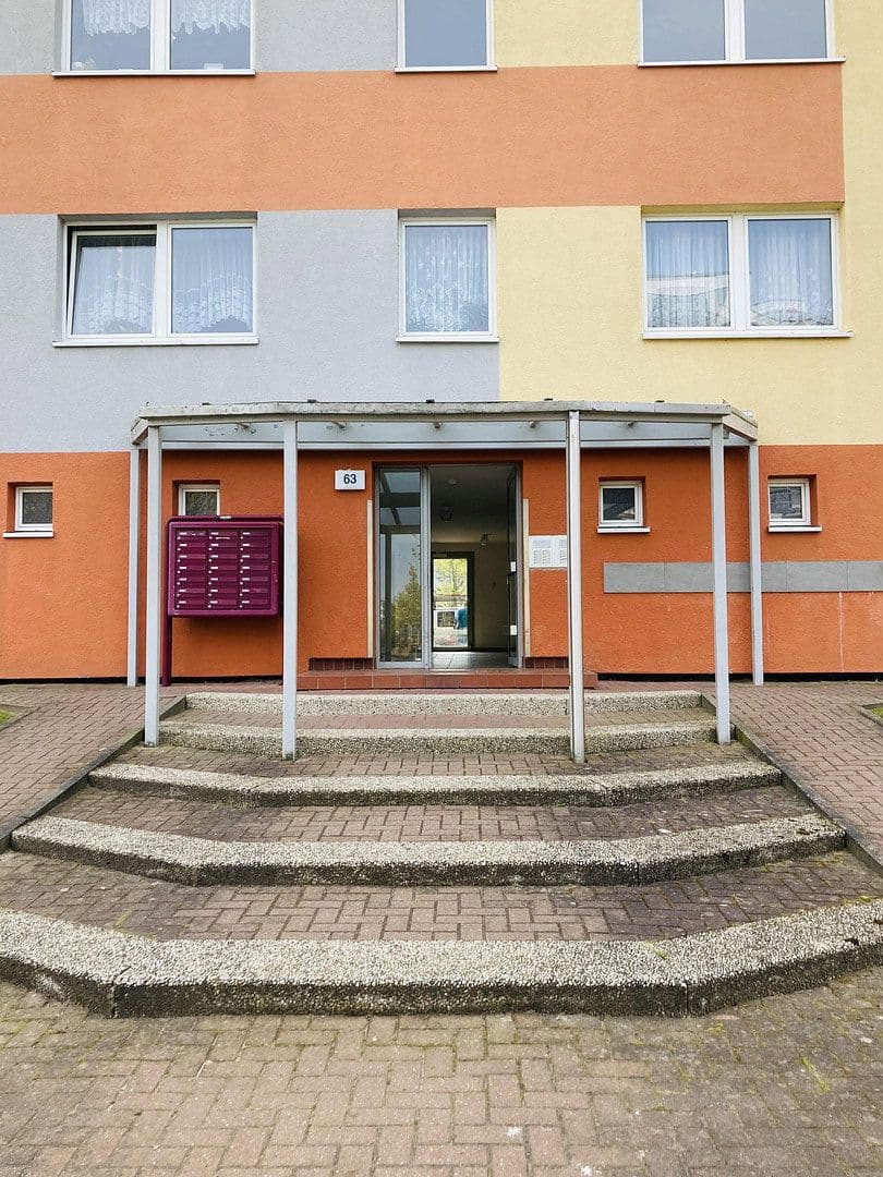Pronájem bytu 2+1 45 m², Ernst-Thälmann-Ring 59, Greifswald, Mecklenburg-Vorpommern Pronájem bytu 2+1 45 m², Ernst-Thälmann-Ring 59, Greifswald, Mecklenburg-Vorpommern
