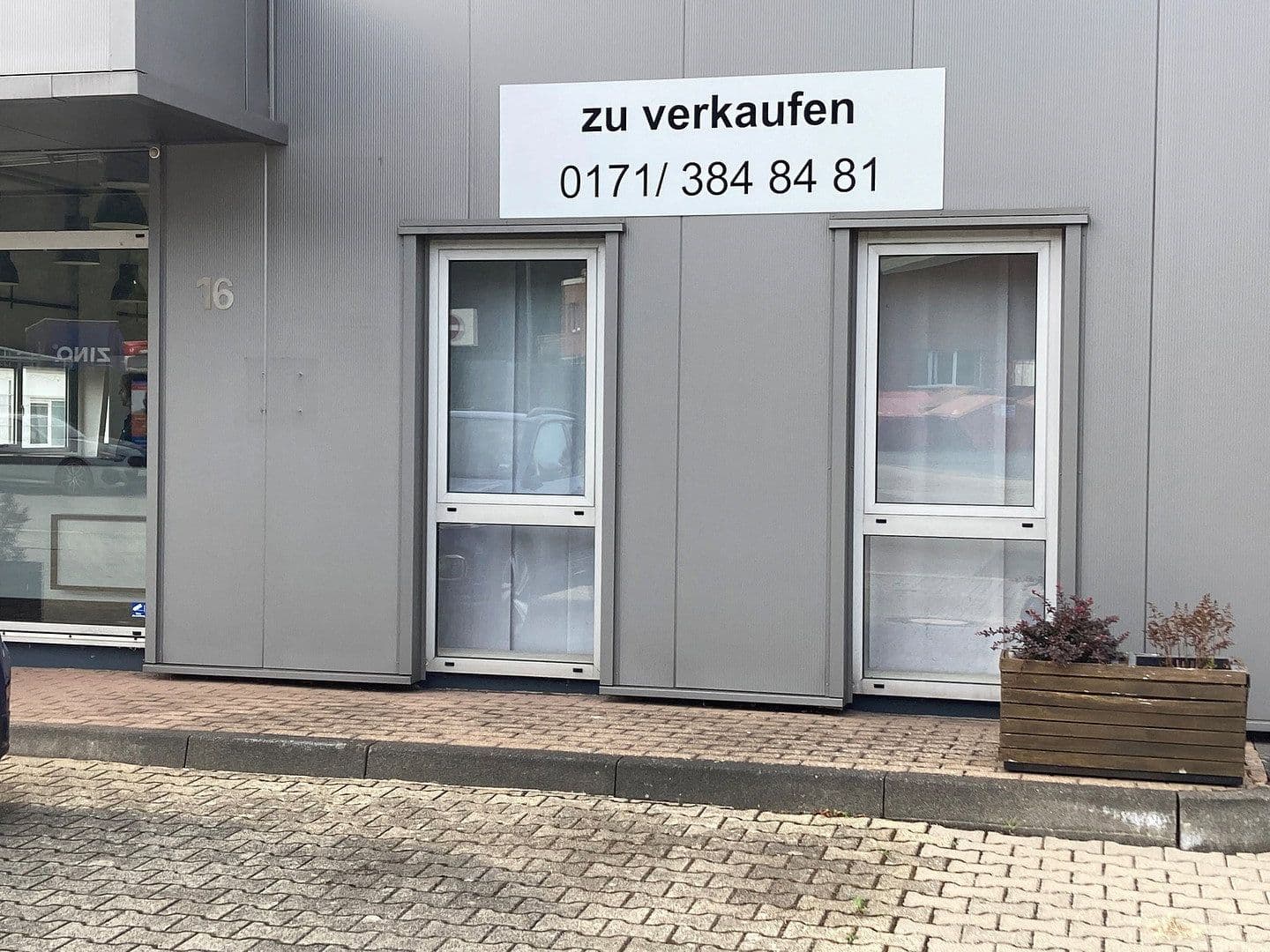 Prodej nebytového prostoru 2.400 m², Carl-Zeiss-Straße 16, Alsdorf, Severní Porýní-Vestfálsko Prodej nebytového prostoru 2.400 m², Carl-Zeiss-Straße 16, Alsdorf, Severní Porýní-Vestfálsko