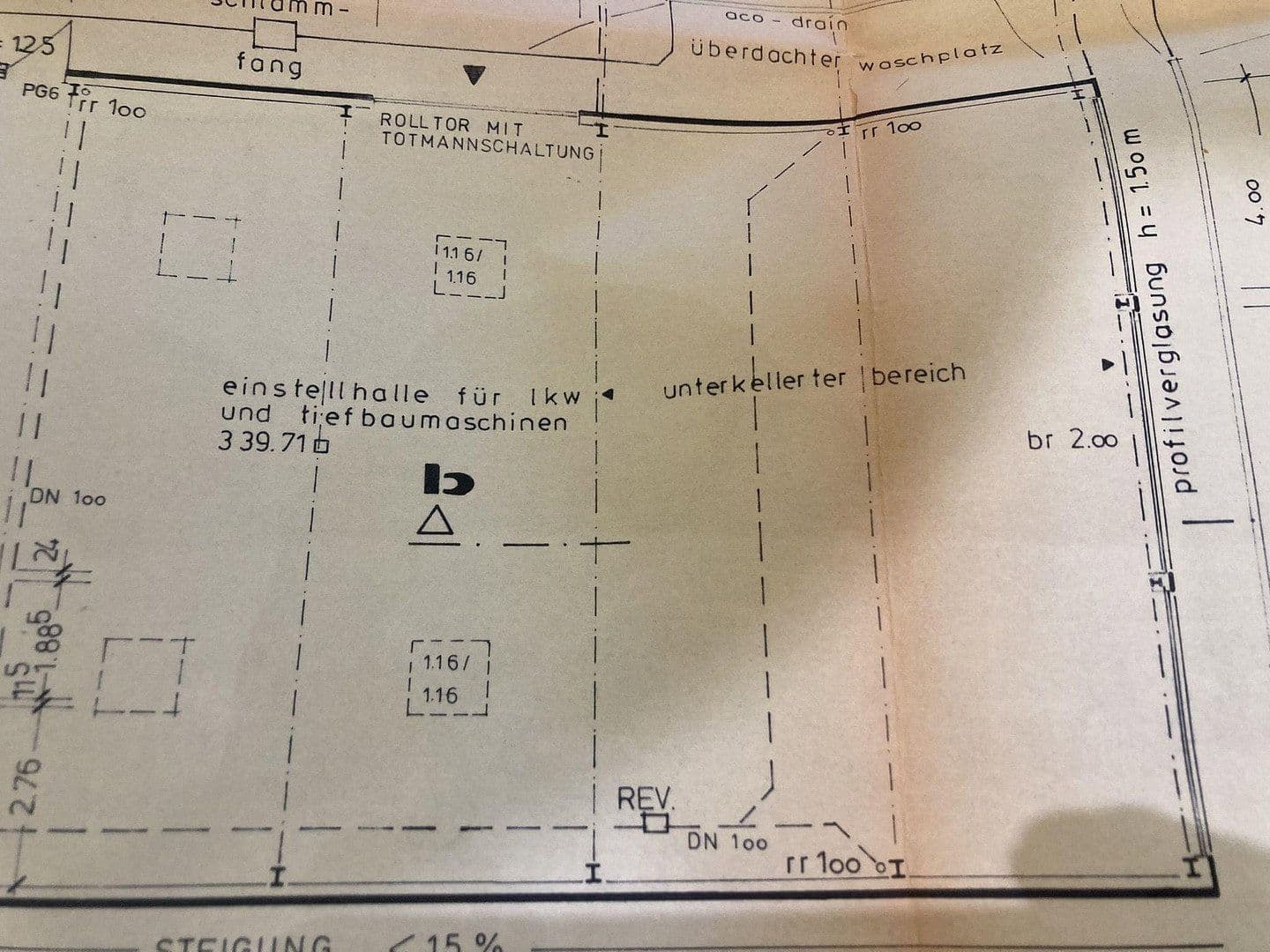 Prodej nebytového prostoru 2.400 m², Carl-Zeiss-Straße 16, Alsdorf, Severní Porýní-Vestfálsko Prodej nebytového prostoru 2.400 m², Carl-Zeiss-Straße 16, Alsdorf, Severní Porýní-Vestfálsko
