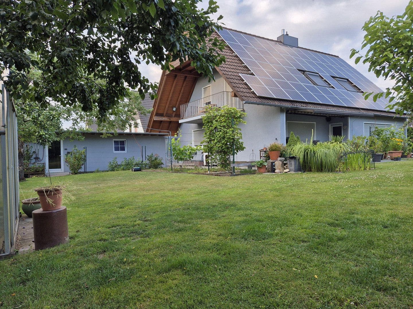 Prodej domu 150 m², pozemek 692 m², Bielefeld, Severní Porýní-Vestfálsko Prodej domu 150 m², pozemek 692 m², Bielefeld, Severní Porýní-Vestfálsko