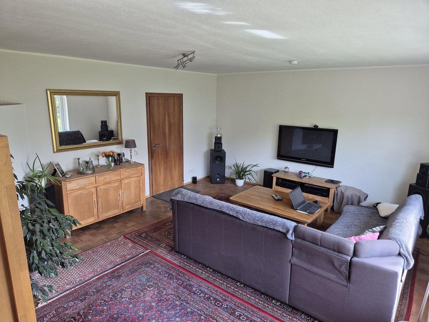 Prodej domu 150 m², pozemek 692 m², Bielefeld, Severní Porýní-Vestfálsko Prodej domu 150 m², pozemek 692 m², Bielefeld, Severní Porýní-Vestfálsko