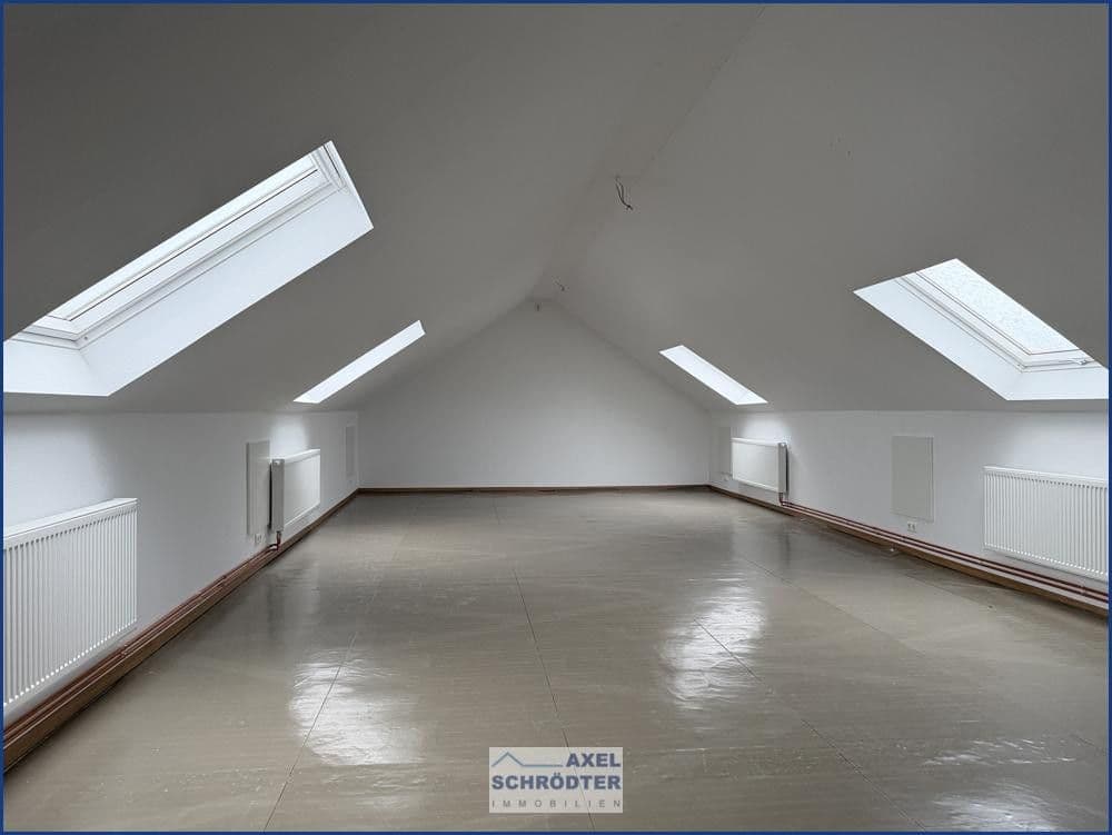 Pronájem kanceláře 160 m², Hannoversche Heerstr. 3, Celle, Dolní Sasko Pronájem kanceláře 160 m², Hannoversche Heerstr. 3, Celle, Dolní Sasko