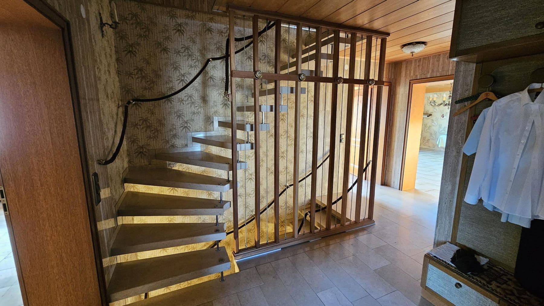 Prodej domu 330 m², pozemek 745 m², Zuzenhausen, Bádensko-Württembersko Prodej domu 330 m², pozemek 745 m², Zuzenhausen, Bádensko-Württembersko
