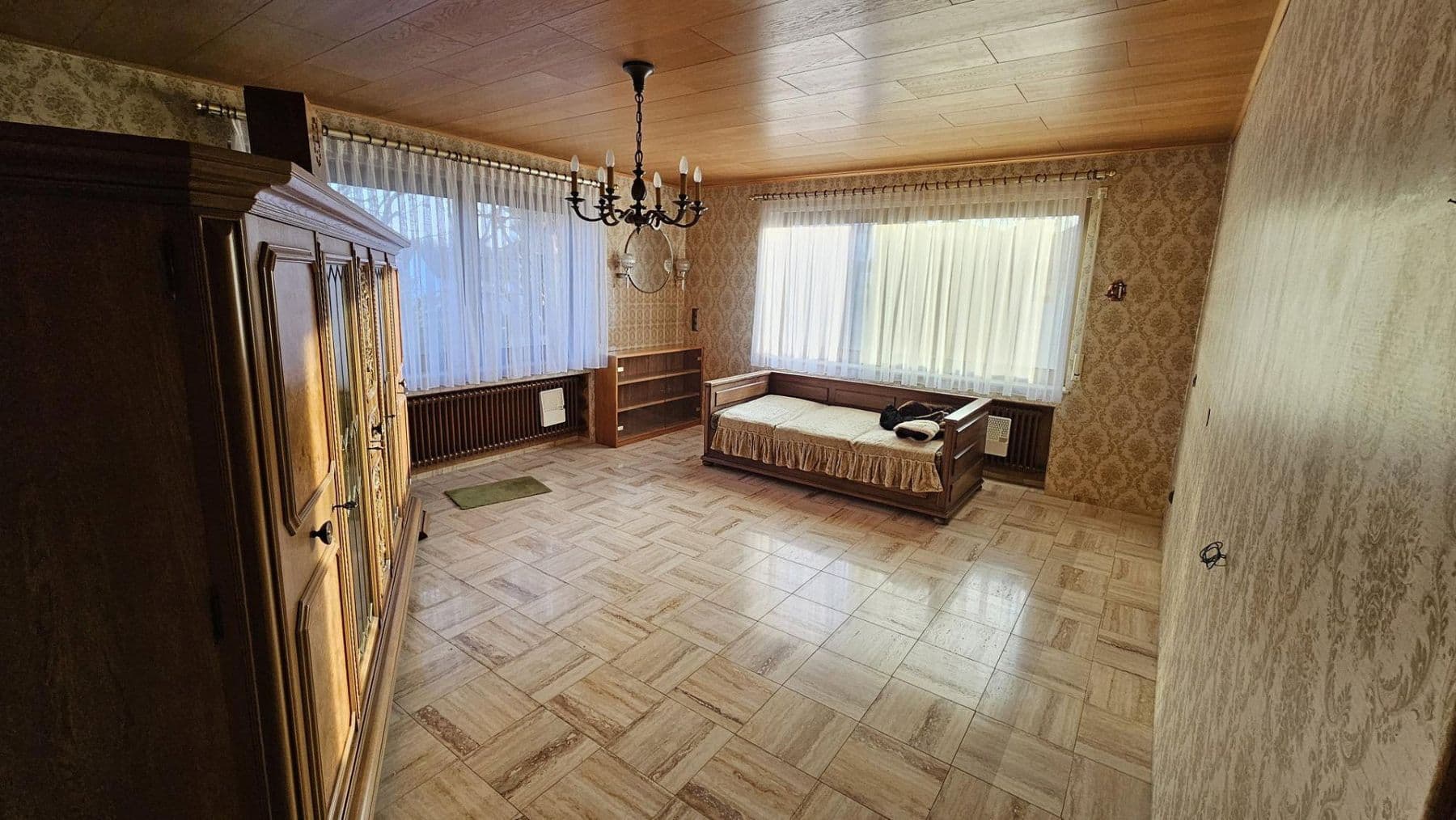 Prodej domu 330 m², pozemek 745 m², Zuzenhausen, Bádensko-Württembersko Prodej domu 330 m², pozemek 745 m², Zuzenhausen, Bádensko-Württembersko