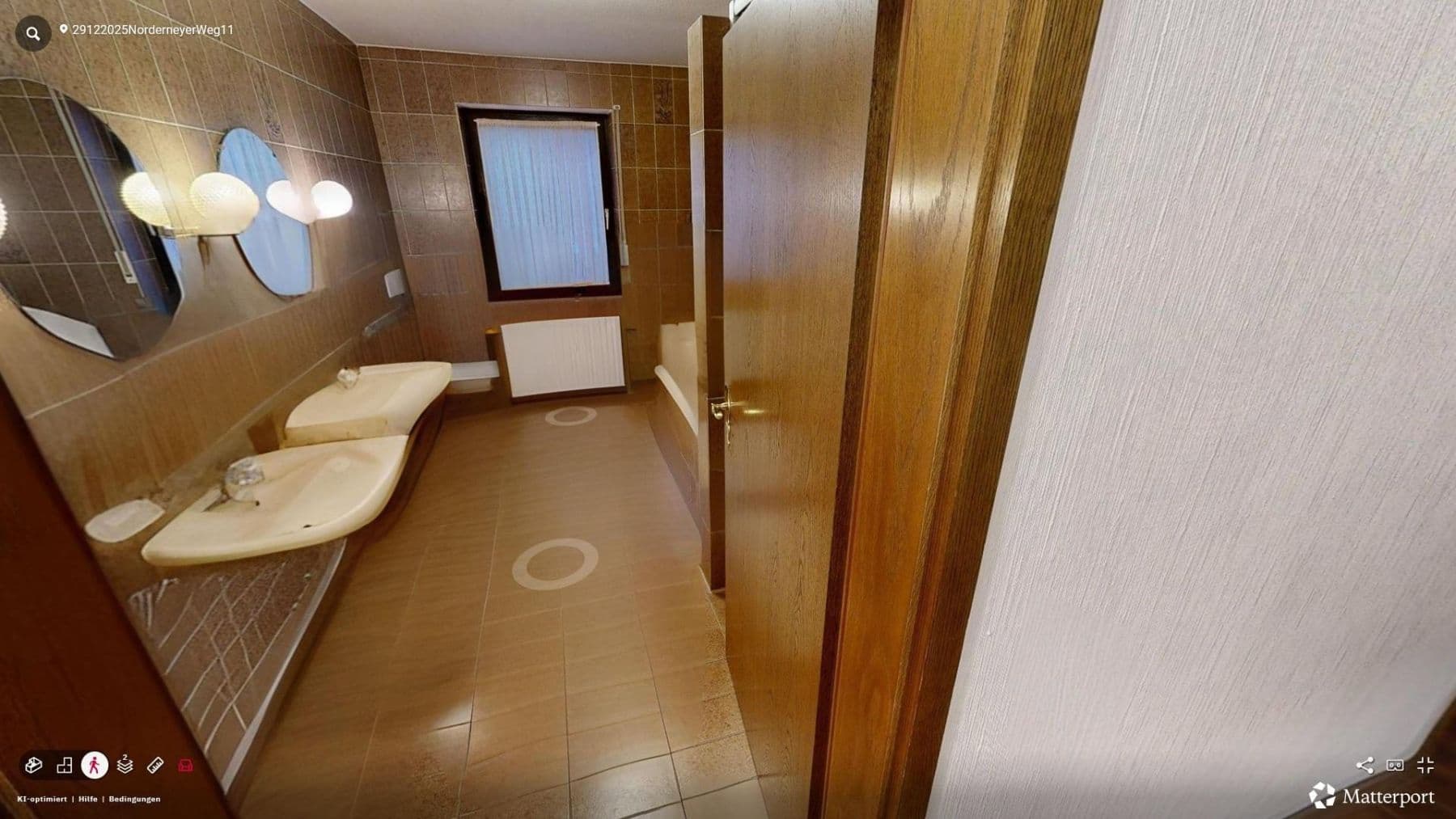 Prodej domu 280 m², pozemek 1.142 m², Norderneyer Weg 11, Leer (Ostfriesland), Dolní Sasko Prodej domu 280 m², pozemek 1.142 m², Norderneyer Weg 11, Leer (Ostfriesland), Dolní Sasko
