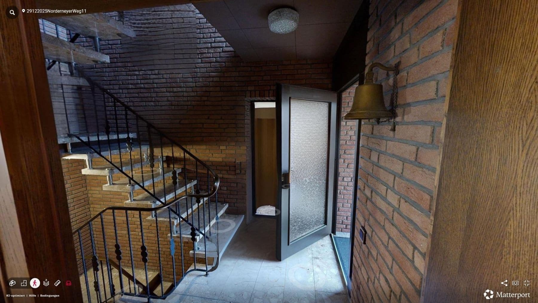 Prodej domu 280 m², pozemek 1.142 m², Norderneyer Weg 11, Leer (Ostfriesland), Dolní Sasko Prodej domu 280 m², pozemek 1.142 m², Norderneyer Weg 11, Leer (Ostfriesland), Dolní Sasko