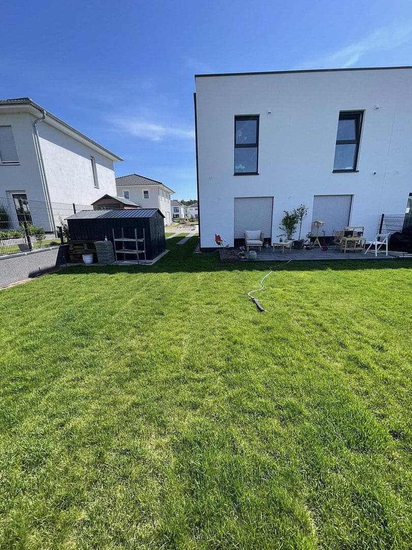 Pronájem domu 130 m², pozemek 300 m², Burgundstraße 22, Ludwigsfelde, Braniborsko Pronájem domu 130 m², pozemek 300 m², Burgundstraße 22, Ludwigsfelde, Braniborsko