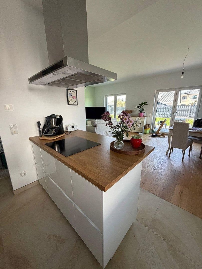 Pronájem domu 130 m², pozemek 300 m², Burgundstraße 22, Ludwigsfelde, Braniborsko Pronájem domu 130 m², pozemek 300 m², Burgundstraße 22, Ludwigsfelde, Braniborsko