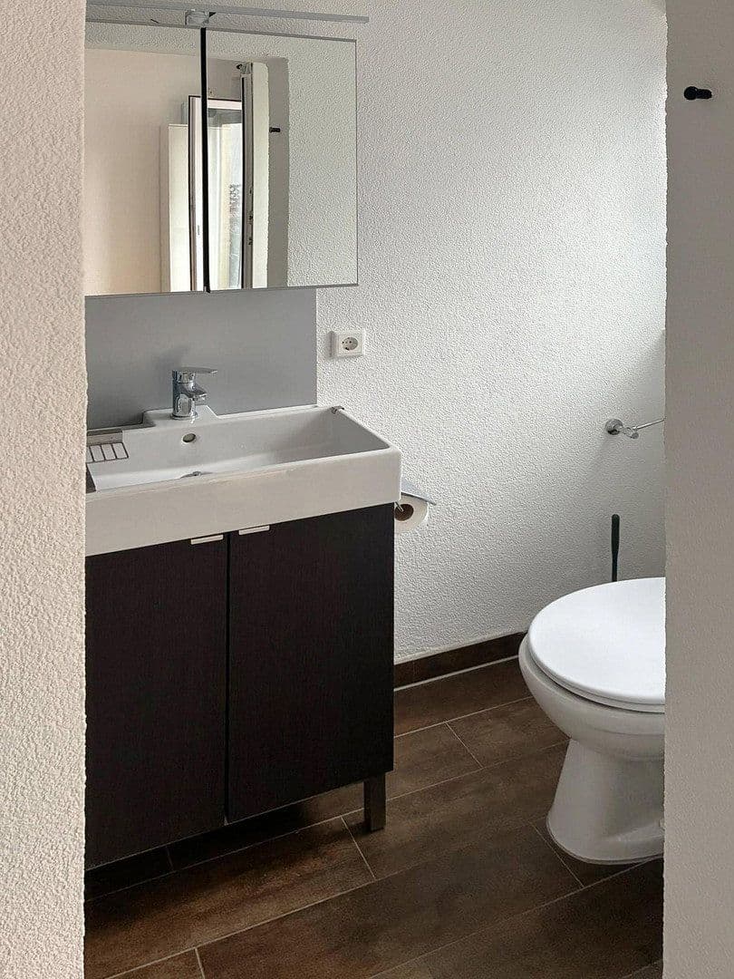 Pronájem bytu 1+1 25 m², Fließhornstraße 4a, Konstanz, Bádensko-Württembersko Pronájem bytu 1+1 25 m², Fließhornstraße 4a, Konstanz, Bádensko-Württembersko