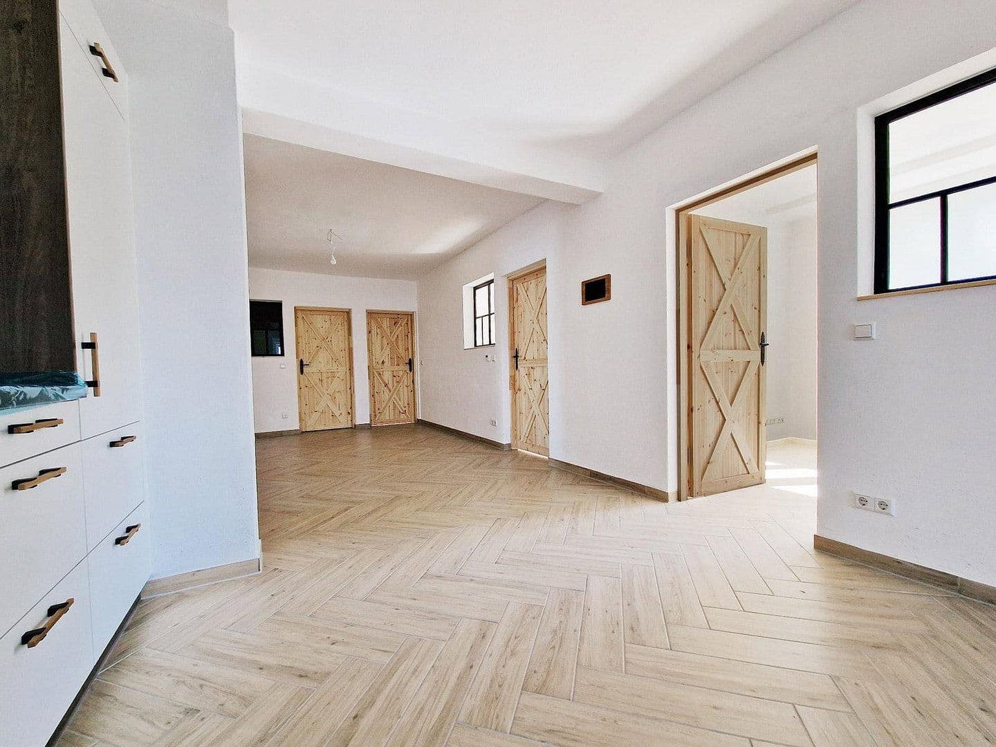 Pronájem bytu 4+1 128 m², Am Küsterberg 6A, Wolfsburg, Dolní Sasko Pronájem bytu 4+1 128 m², Am Küsterberg 6A, Wolfsburg, Dolní Sasko