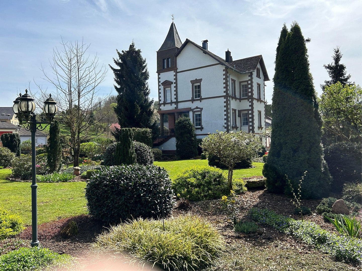 Prodej domu 240 m², pozemek 2.468 m², Mürlenbach, Porýní-Falc Prodej domu 240 m², pozemek 2.468 m², Mürlenbach, Porýní-Falc