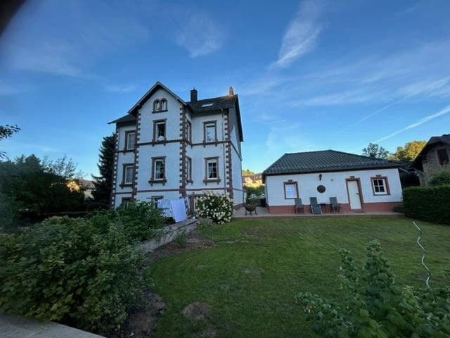 Prodej domu 240 m², pozemek 2.468 m², Mürlenbach, Porýní-Falc Prodej domu 240 m², pozemek 2.468 m², Mürlenbach, Porýní-Falc