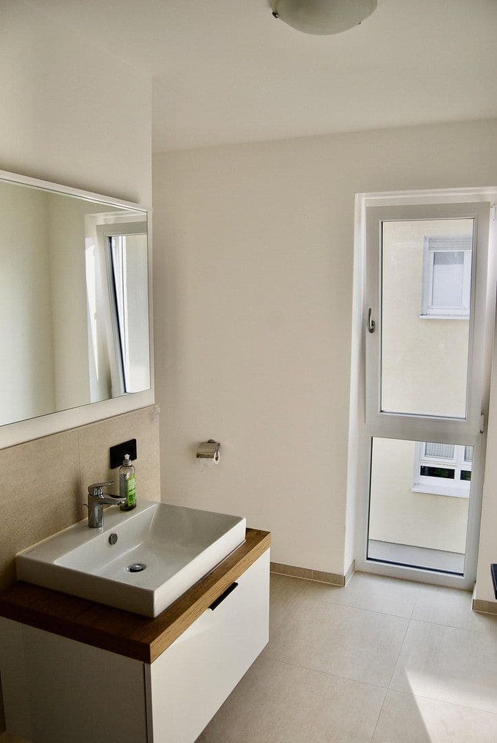 Pronájem bytu 2+1 61 m², Pater-Wald-Straße 6, Kaltenengers, Porýní-Falc Pronájem bytu 2+1 61 m², Pater-Wald-Straße 6, Kaltenengers, Porýní-Falc