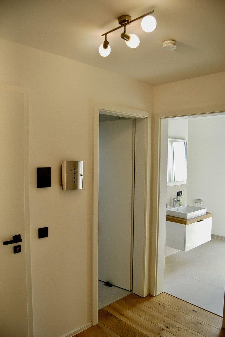 Pronájem bytu 2+1 61 m², Pater-Wald-Straße 6, Kaltenengers, Porýní-Falc Pronájem bytu 2+1 61 m², Pater-Wald-Straße 6, Kaltenengers, Porýní-Falc