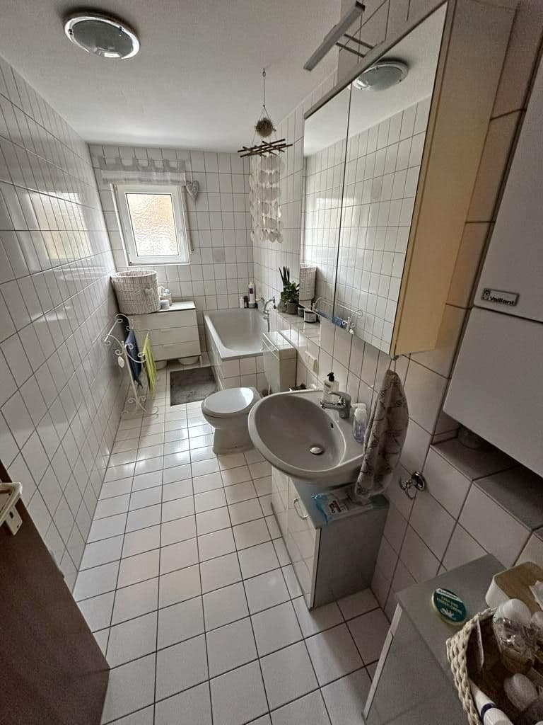 Pronájem bytu 3+1 81 m², Rhönstr.5, Waghäusel, Bádensko-Württembersko Pronájem bytu 3+1 81 m², Rhönstr.5, Waghäusel, Bádensko-Württembersko