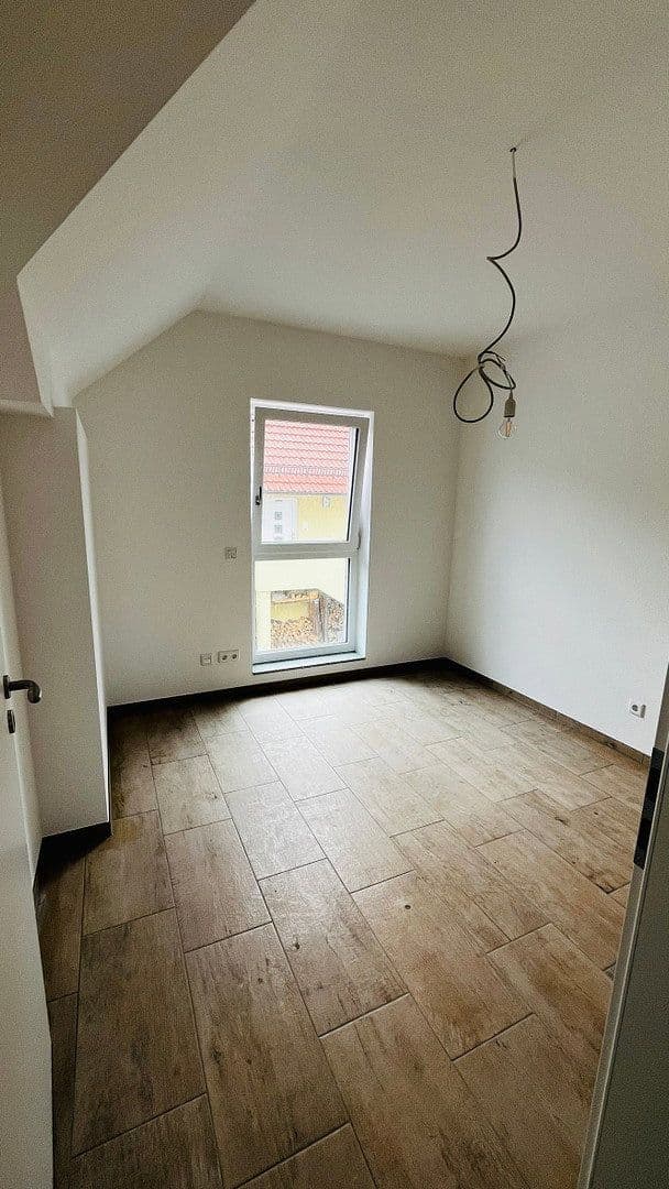 Pronájem domu 144 m², pozemek 269 m², Haibach, Bavorsko Pronájem domu 144 m², pozemek 269 m², Haibach, Bavorsko