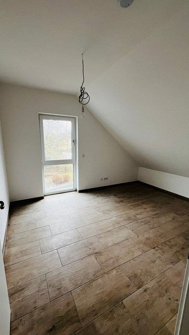 Pronájem domu 144 m², pozemek 269 m², Haibach, Bavorsko Pronájem domu 144 m², pozemek 269 m², Haibach, Bavorsko