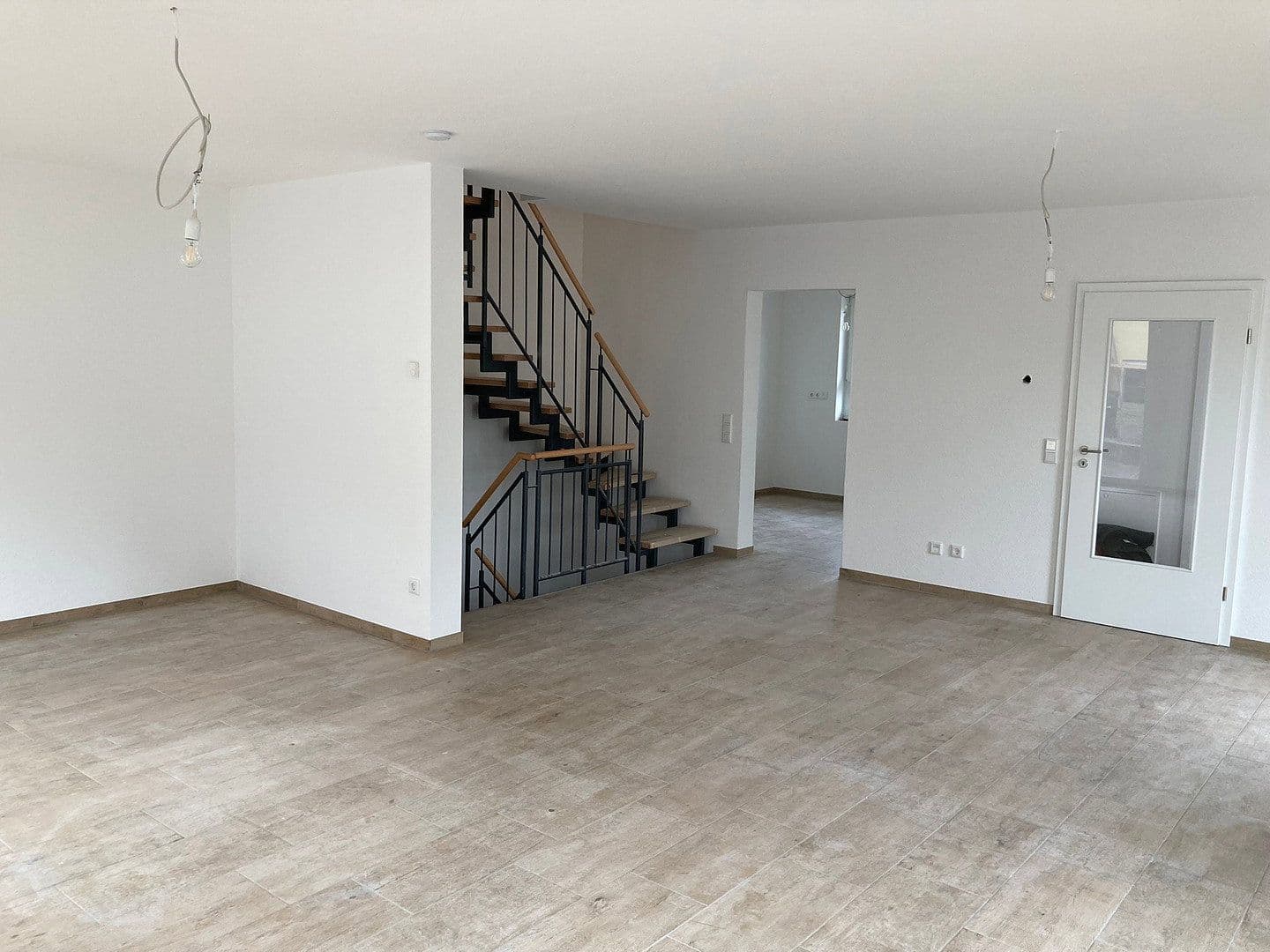 Pronájem domu 144 m², pozemek 269 m², Haibach, Bavorsko Pronájem domu 144 m², pozemek 269 m², Haibach, Bavorsko