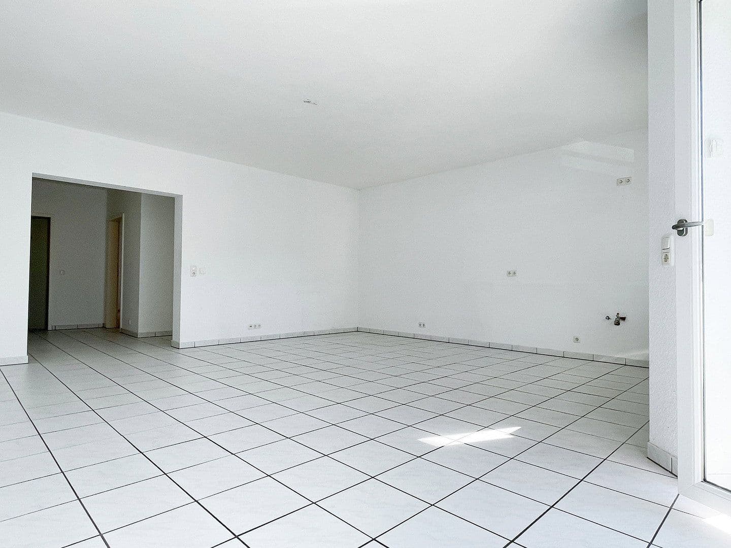Pronájem bytu 2+1 75 m², Wächtersbach, Hessen Pronájem bytu 2+1 75 m², Wächtersbach, Hessen