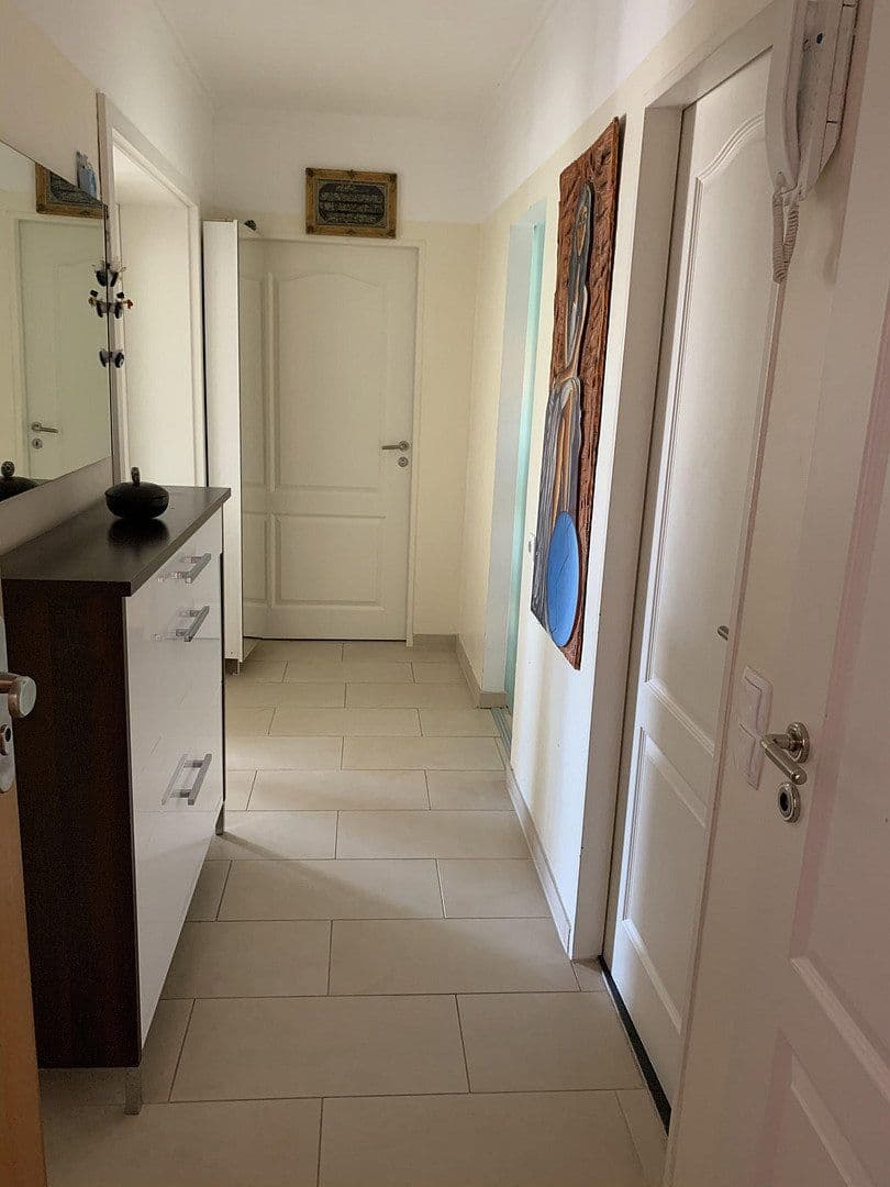 Pronájem bytu 4+1 97 m², Glaserstr. 11, Frankfurt am Main Oberrad, Hessen Pronájem bytu 4+1 97 m², Glaserstr. 11, Frankfurt am Main Oberrad, Hessen
