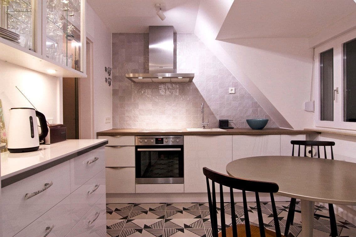 Pronájem bytu 2+1 74 m², Heidelberg, Bádensko-Württembersko Pronájem bytu 2+1 74 m², Heidelberg, Bádensko-Württembersko