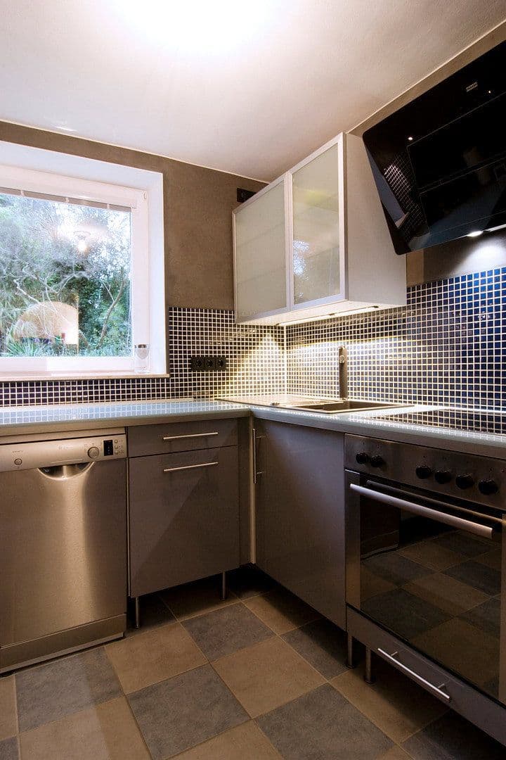 Pronájem bytu 2+1 80 m², Heidelberg, Bádensko-Württembersko Pronájem bytu 2+1 80 m², Heidelberg, Bádensko-Württembersko