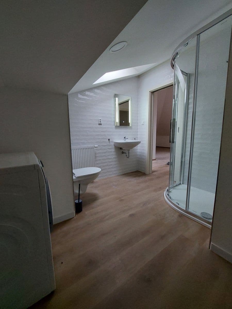 Pronájem bytu 3+kk 602 m², K Novému dvoru, Praha, Praha Pronájem bytu 3+kk 602 m², K Novému dvoru, Praha, Praha