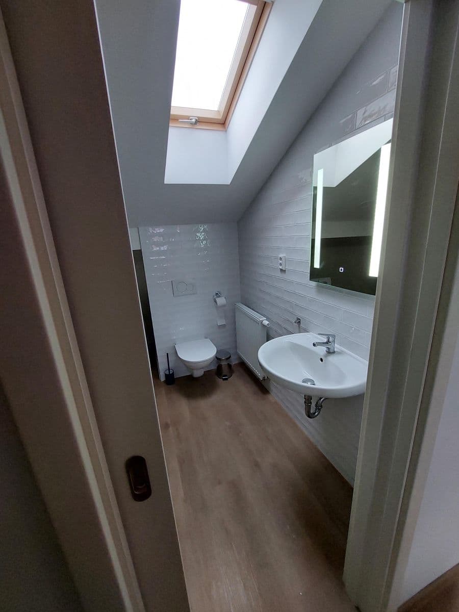 Pronájem bytu 3+kk 602 m², K Novému dvoru, Praha, Praha Pronájem bytu 3+kk 602 m², K Novému dvoru, Praha, Praha