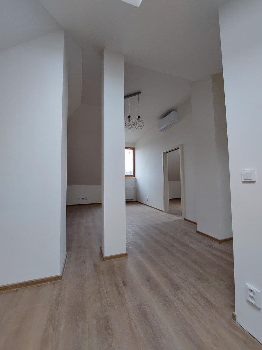 Pronájem bytu 3+kk 602 m², K Novému dvoru, Praha, Praha Pronájem bytu 3+kk 602 m², K Novému dvoru, Praha, Praha