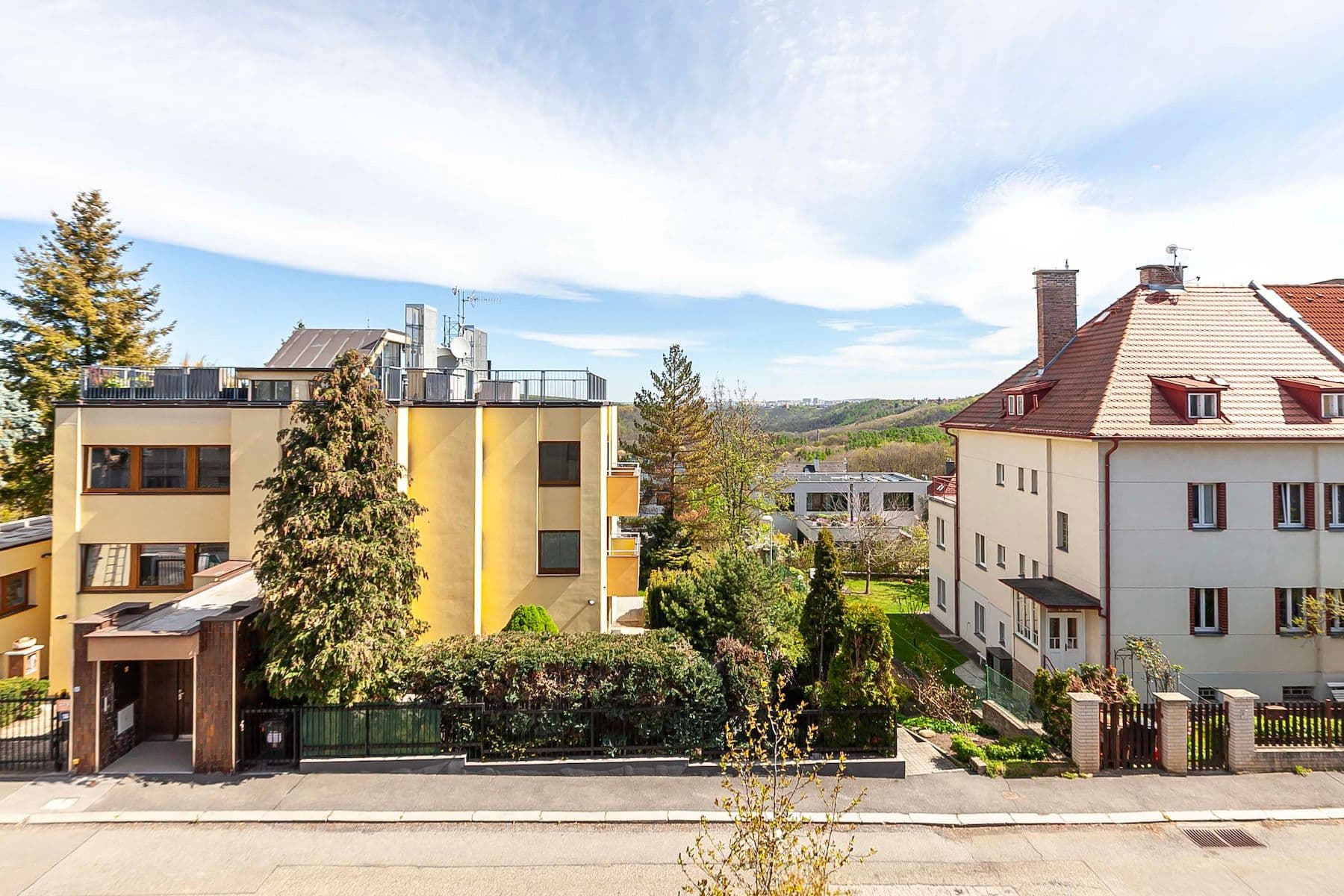Prodej domu 99 m², pozemek 204 m², Oválová, Praha, Praha Prodej domu 99 m², pozemek 204 m², Oválová, Praha, Praha