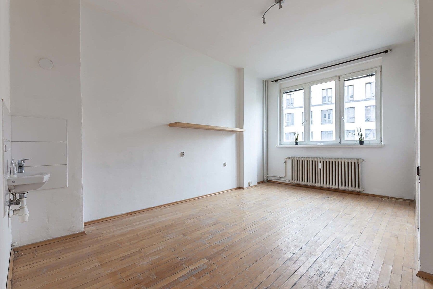 Prodej bytu 2+kk 57 m², U Elektrárny, Praha, Praha Prodej bytu 2+kk 57 m², U Elektrárny, Praha, Praha