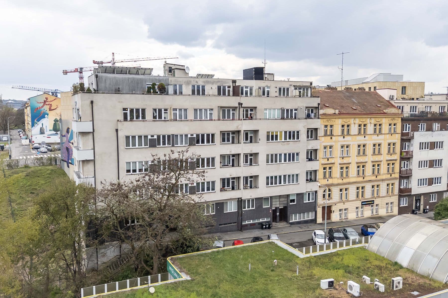 Prodej bytu 2+kk 57 m², U Elektrárny, Praha, Praha Prodej bytu 2+kk 57 m², U Elektrárny, Praha, Praha