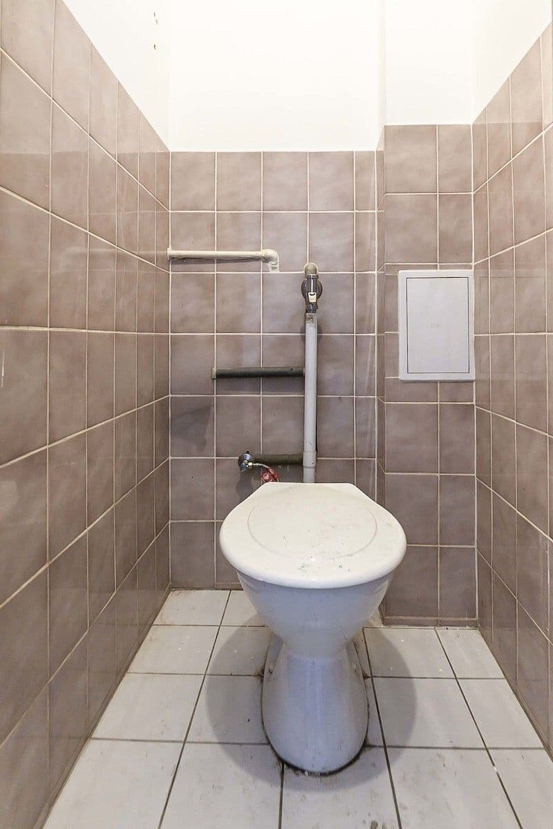 Prodej bytu 2+kk 57 m², U Elektrárny, Praha, Praha Prodej bytu 2+kk 57 m², U Elektrárny, Praha, Praha