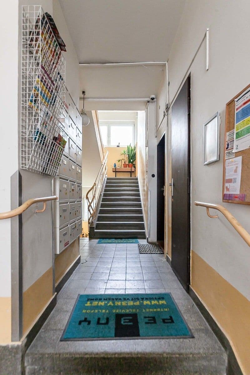 Prodej bytu 2+kk 57 m², U Elektrárny, Praha, Praha Prodej bytu 2+kk 57 m², U Elektrárny, Praha, Praha