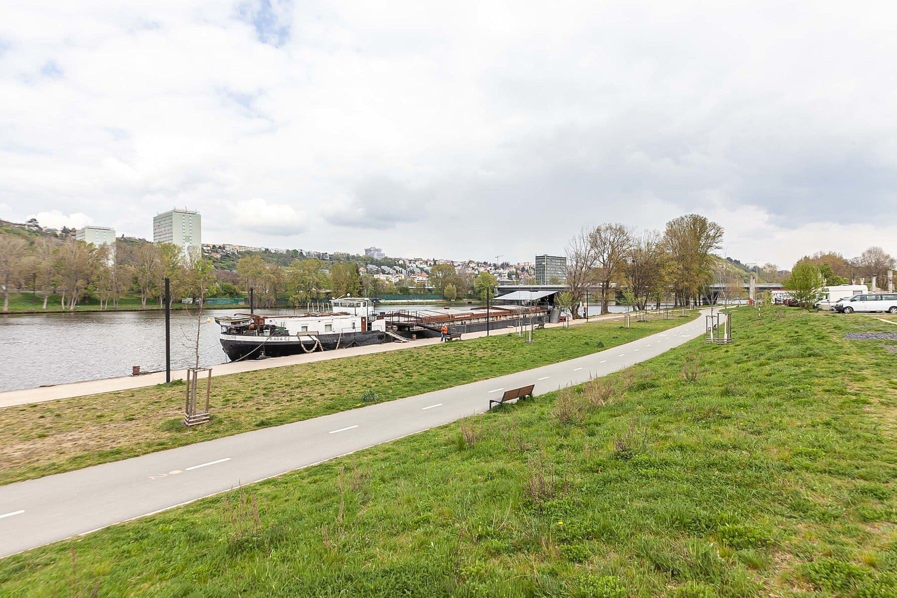 Prodej bytu 2+kk 57 m², U Elektrárny, Praha, Praha Prodej bytu 2+kk 57 m², U Elektrárny, Praha, Praha
