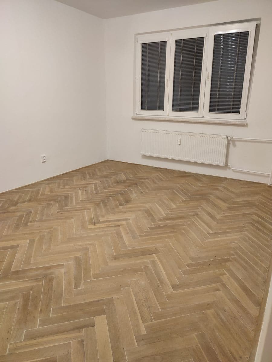 Pronájem bytu 2+1 54 m², Tyršova, Zlín, Zlínský kraj Pronájem bytu 2+1 54 m², Tyršova, Zlín, Zlínský kraj
