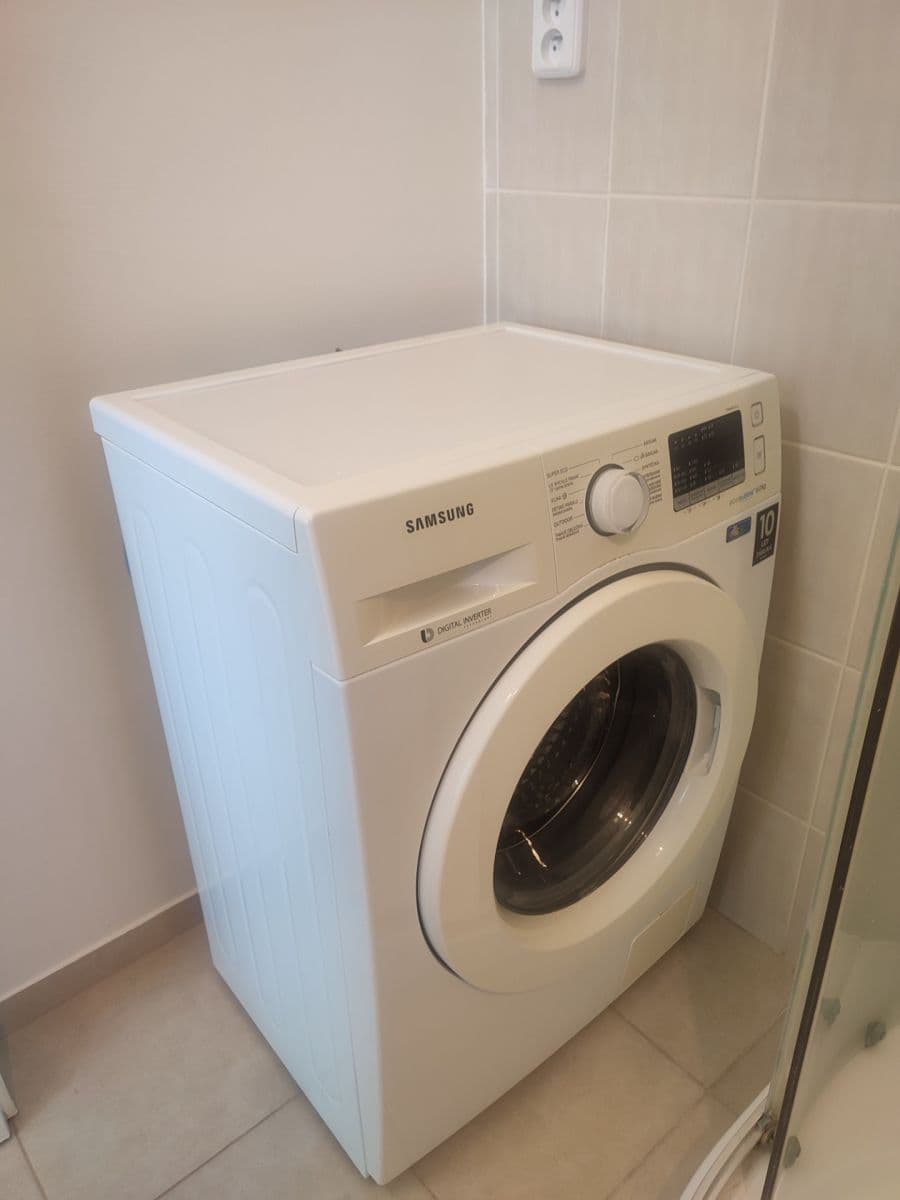 Pronájem bytu 2+1 54 m², Tyršova, Zlín, Zlínský kraj Pronájem bytu 2+1 54 m², Tyršova, Zlín, Zlínský kraj