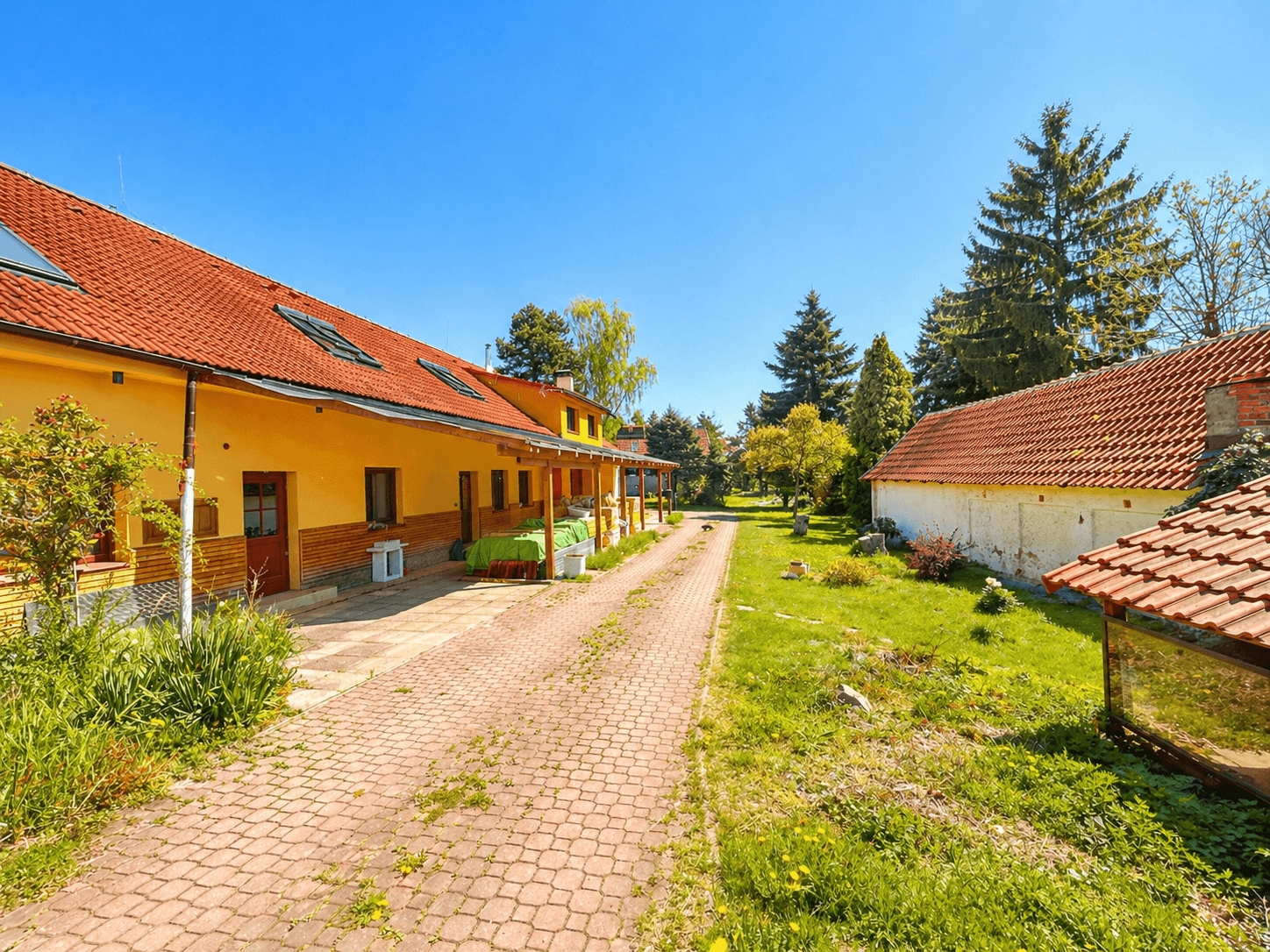 Prodej domu 280 m², pozemek 3.453 m², Choceradská, Ondřejov, Středočeský kraj Prodej domu 280 m², pozemek 3.453 m², Choceradská, Ondřejov, Středočeský kraj