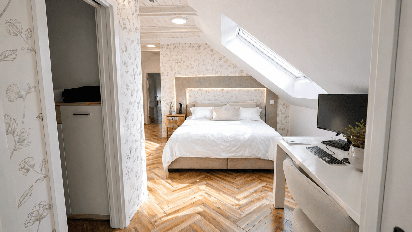 Prodej domu 280 m², pozemek 3.453 m², Choceradská, Ondřejov, Středočeský kraj Prodej domu 280 m², pozemek 3.453 m², Choceradská, Ondřejov, Středočeský kraj