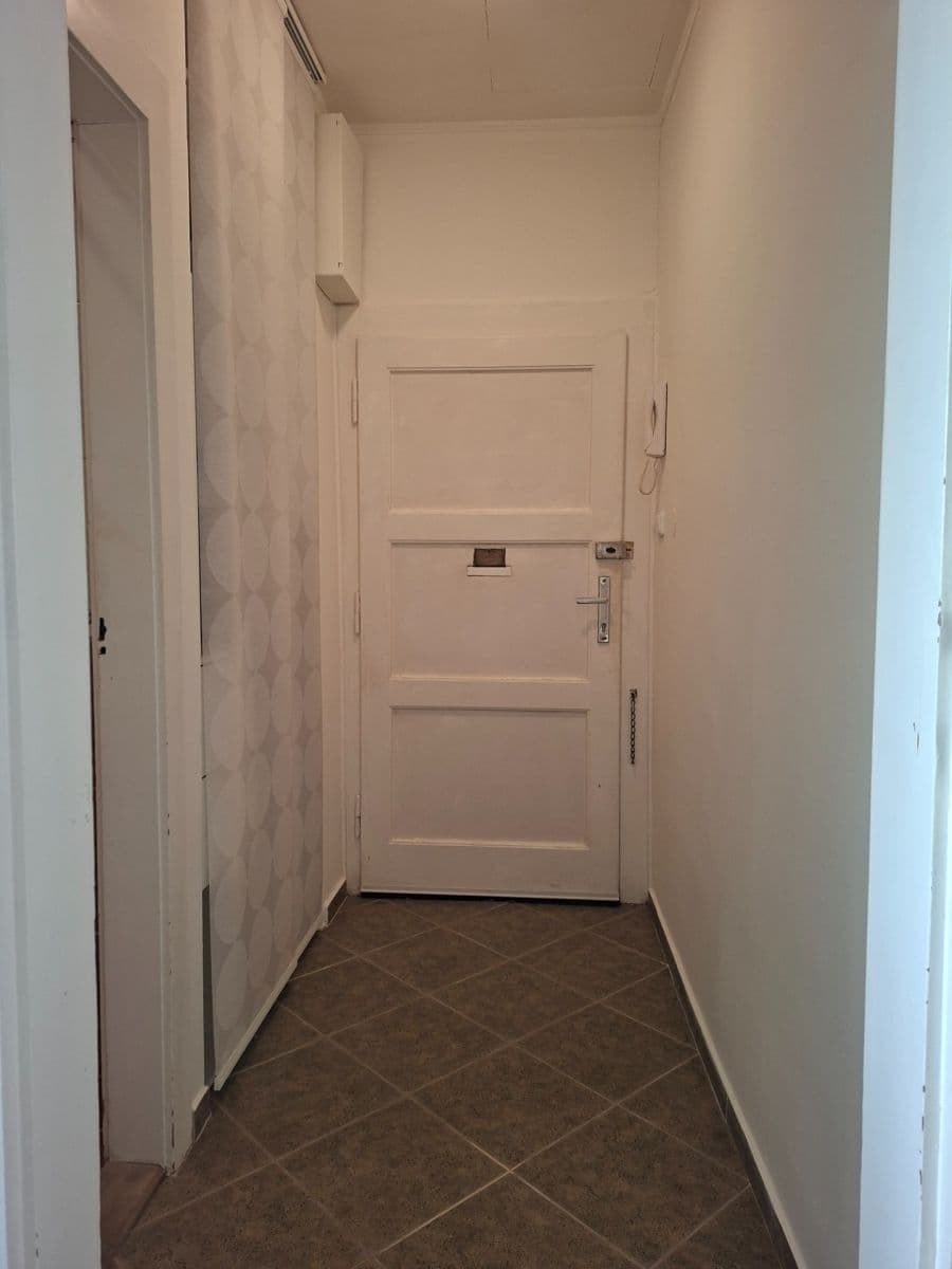 Pronájem bytu 2+kk 46 m², Holandská, Praha, Praha Pronájem bytu 2+kk 46 m², Holandská, Praha, Praha