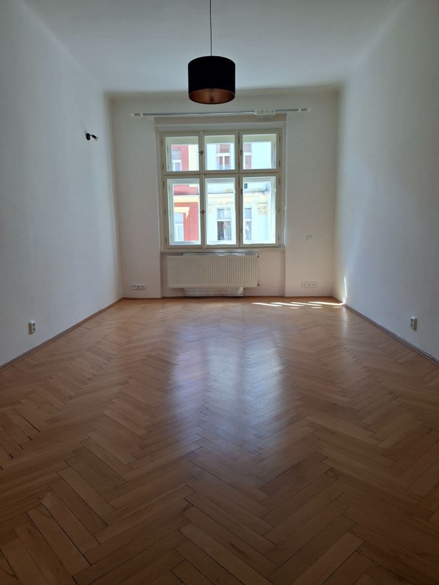 Pronájem bytu 2+kk 46 m², Holandská, Praha, Praha Pronájem bytu 2+kk 46 m², Holandská, Praha, Praha
