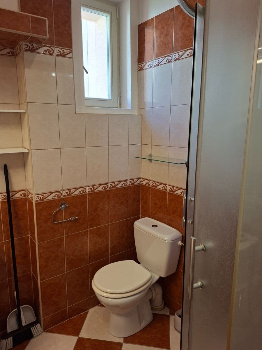 Pronájem bytu 2+kk 46 m², Holandská, Praha, Praha Pronájem bytu 2+kk 46 m², Holandská, Praha, Praha