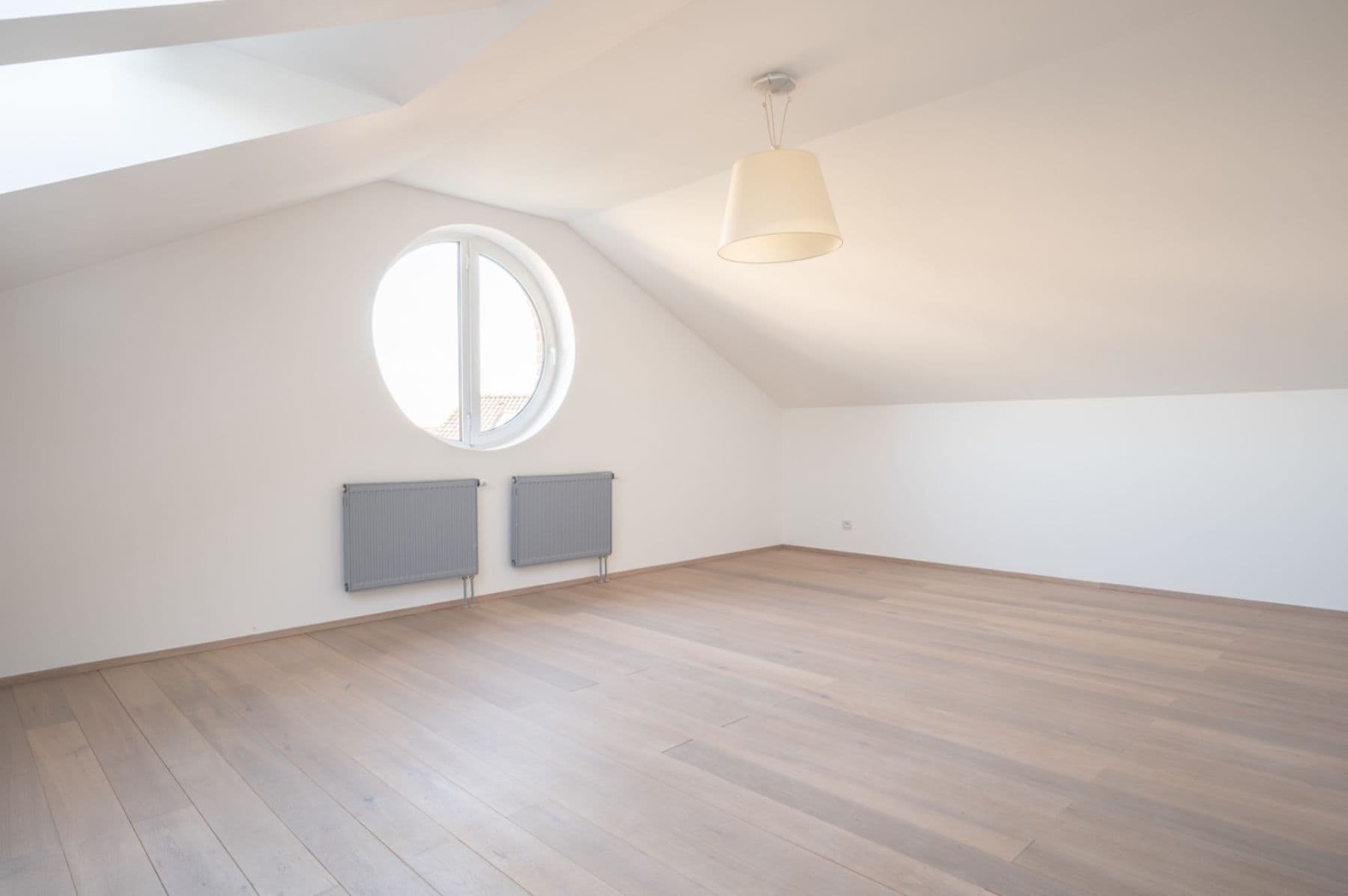 Prodej bytu 3+1 134 m², Dělnická, Dolní Břežany, Středočeský kraj Prodej bytu 3+1 134 m², Dělnická, Dolní Břežany, Středočeský kraj