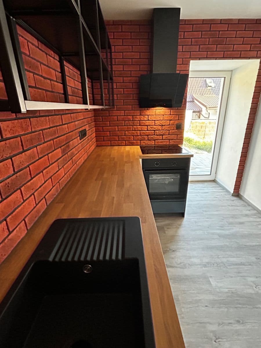 Pronájem bytu 1+kk 30 m², Kopečná, Šternberk, Olomoucký kraj Pronájem bytu 1+kk 30 m², Kopečná, Šternberk, Olomoucký kraj